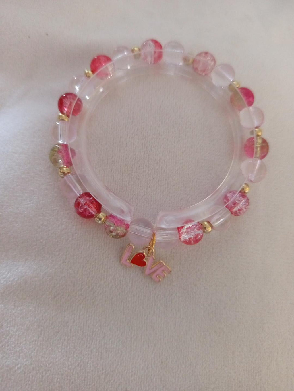 Bracelet femme rouge et rose – Perles lumineuses et breloque LOVE – "Éclat d’Amour "💖  ❤️