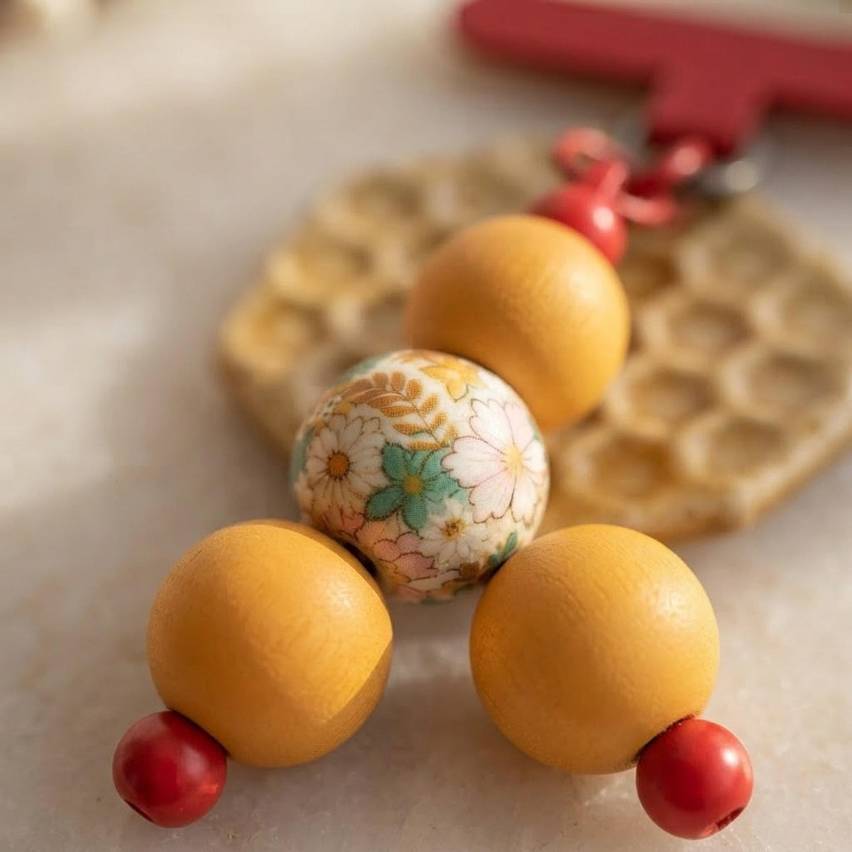 Ensemble bracelet et charm de téléphone dans les mêmes tons de orange & jaune - Feu de Miel -