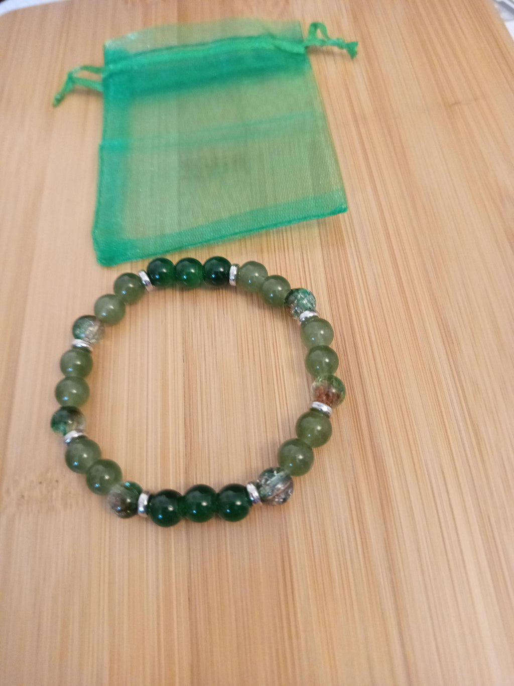 Bracelet en Perles Vertes, Intercalaires Argentés, -