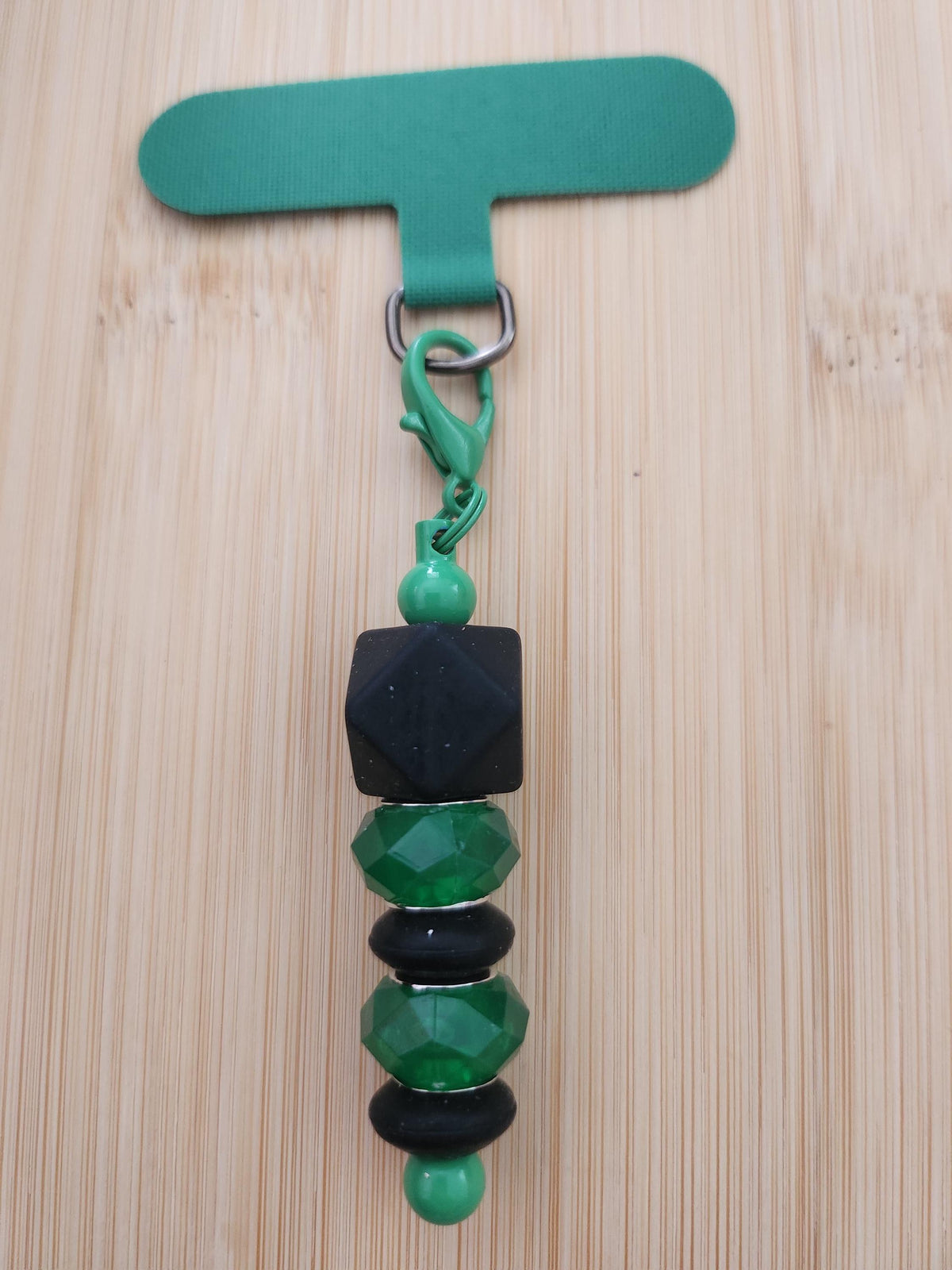 Duo bracelet téléphone vert avec perles nuancées, pendentif feuille, - Kaéde -