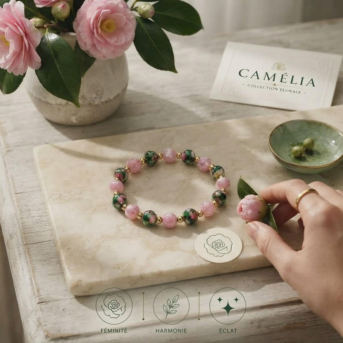 Bracelet fantaisie en perle Roses et Vertes sur Fil Élastique -  "Camélia" -