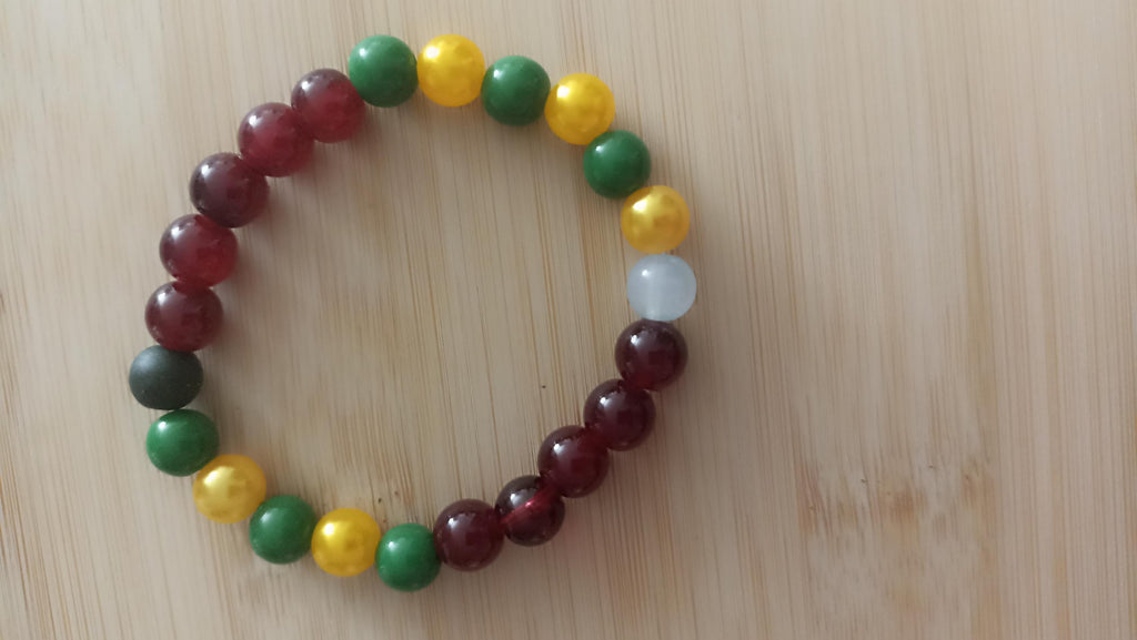 Bracelet fantaisie Minato multicolore, modèle ado sur fil élastique 15 cm
