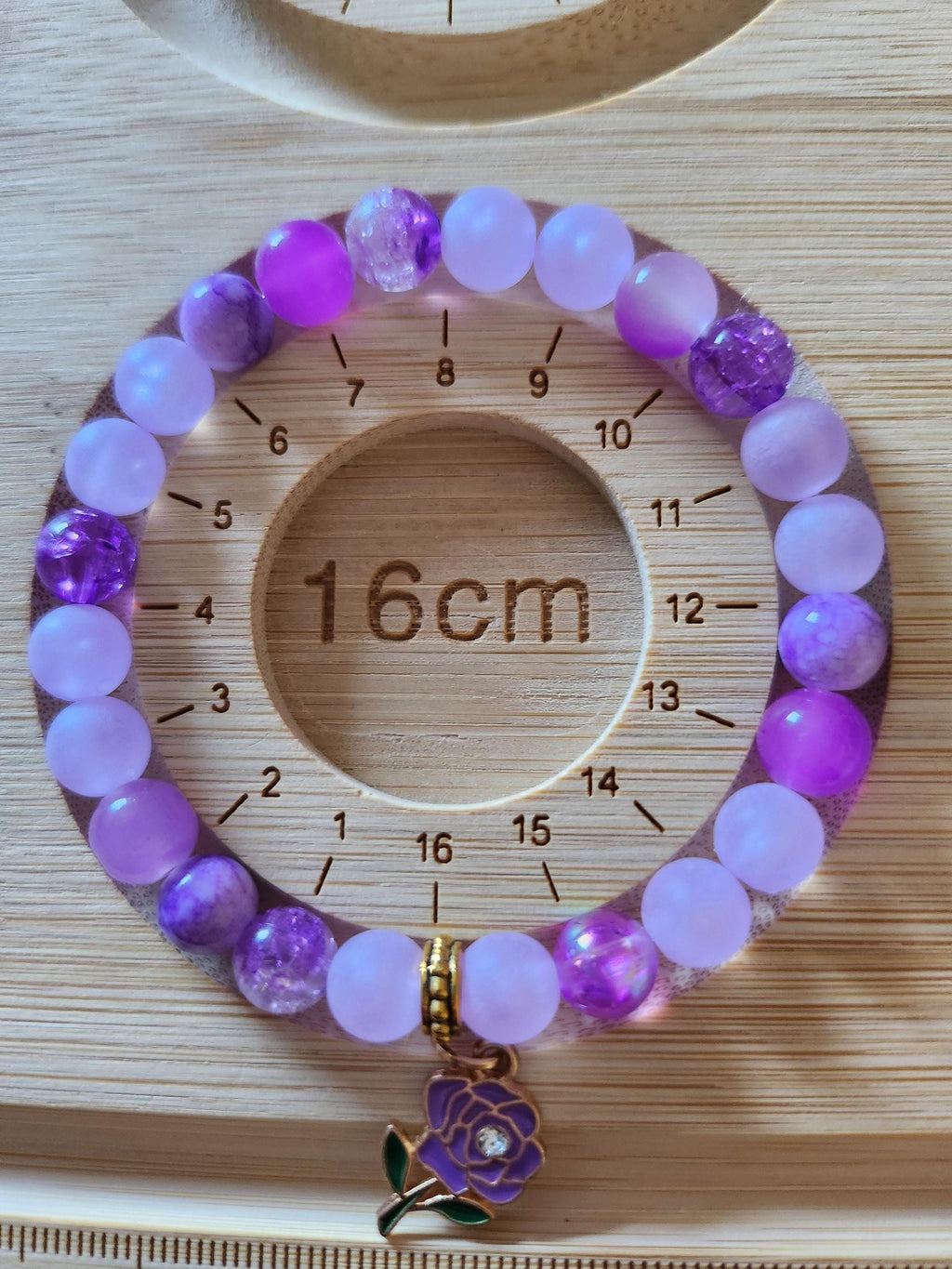 Bracelet Fantaisie en perles Violet et Rose avec Charm Doré - Molly -