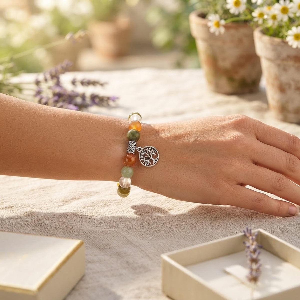 Bracelet Fantaisie Femme Hélénie, Perles Colorées et Pendentif Arbre de Vie