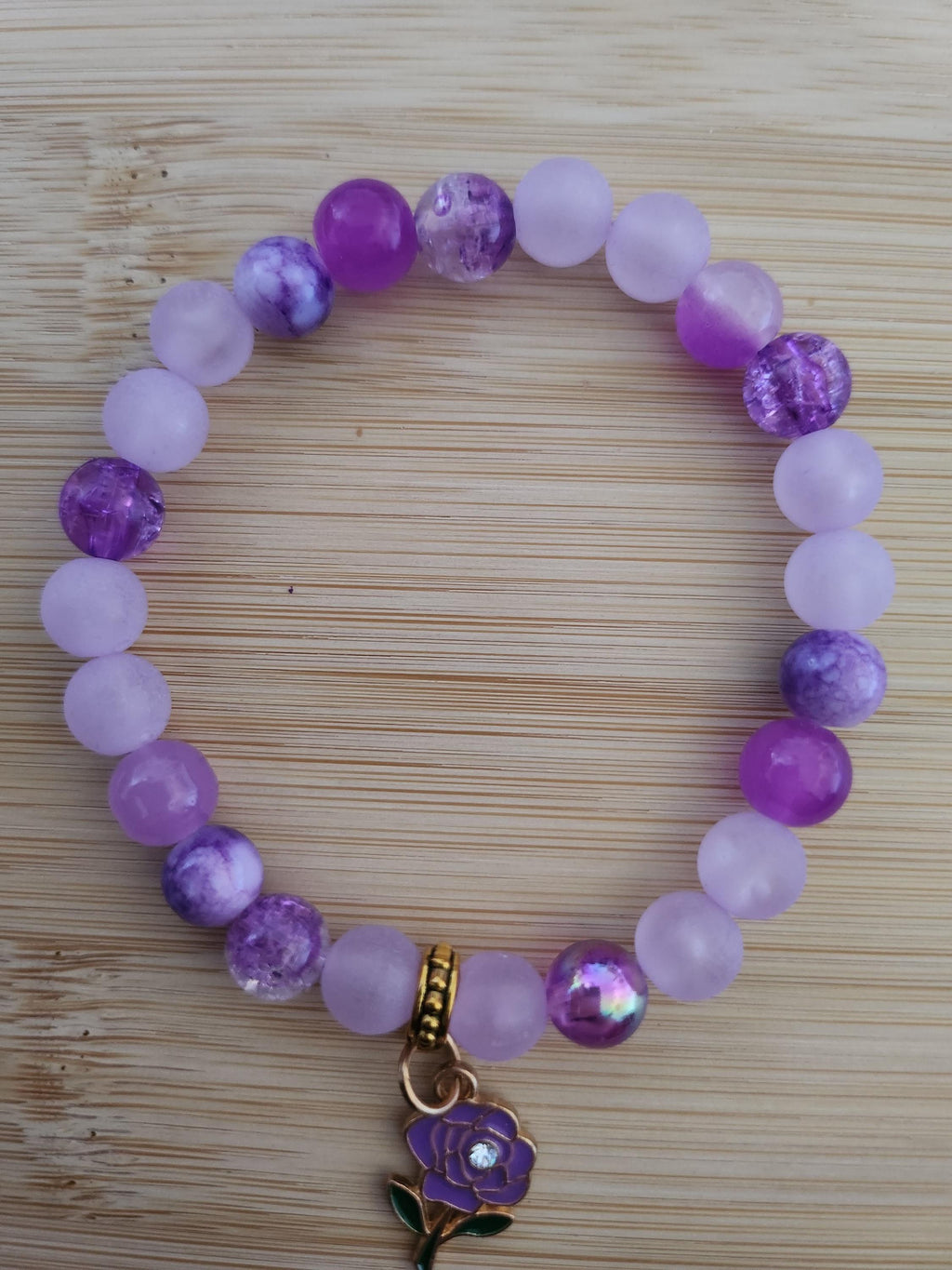 Bracelet Fantaisie en perles Violet et Rose avec Charm Doré - Molly -