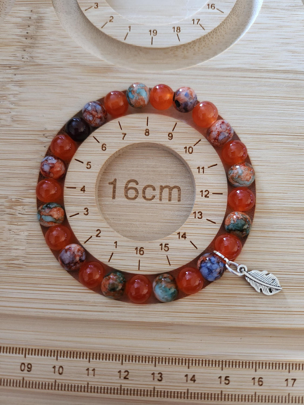 Bracelet homme en perles fantaisie dans les tons de orange - "Ecorce de Feu" -