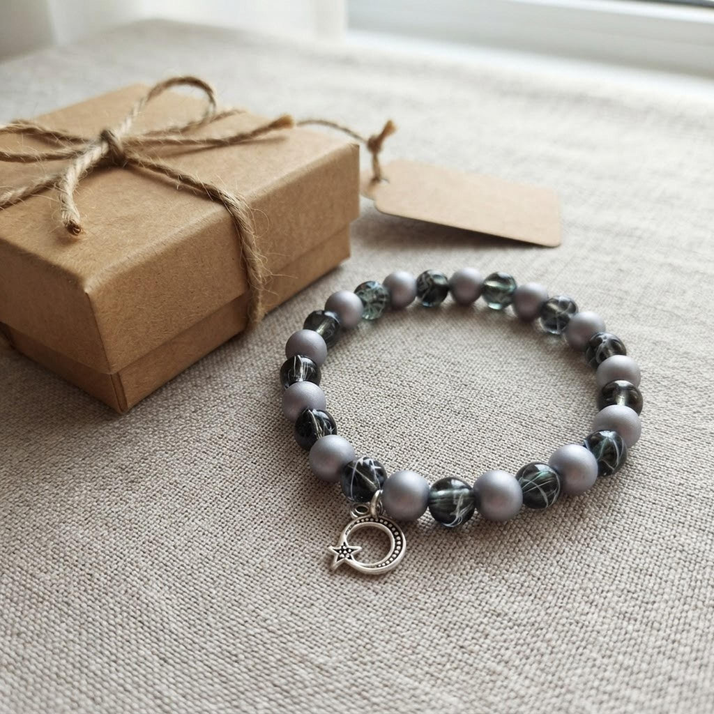 Bracelet Homme Perles Noires et Argentées, Breloque Lune - "Roc d'Argent" -