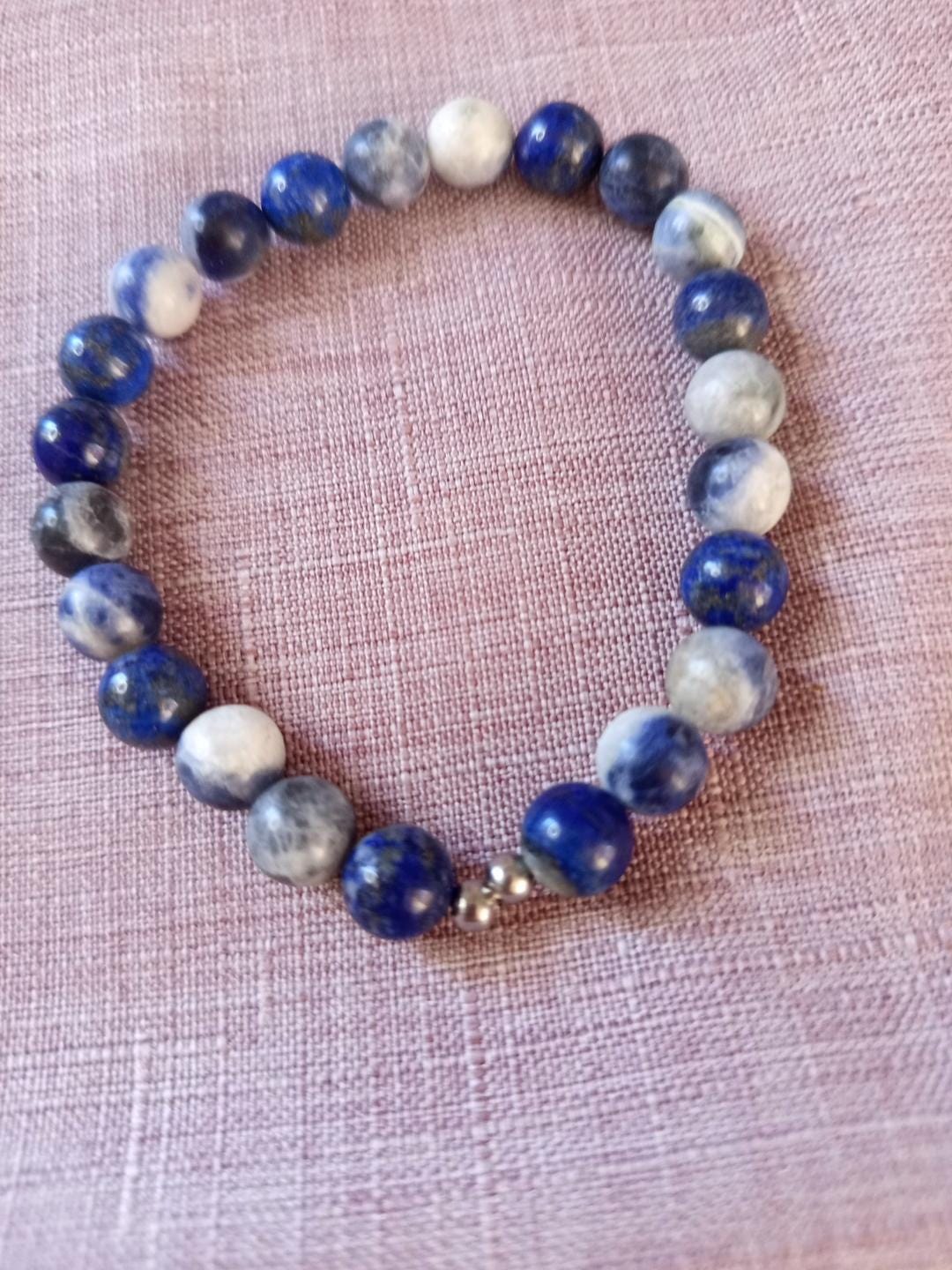 Bracelet en pierre de lapis-lazuli & sodalite - tons bleus - "Ecume bleue" -