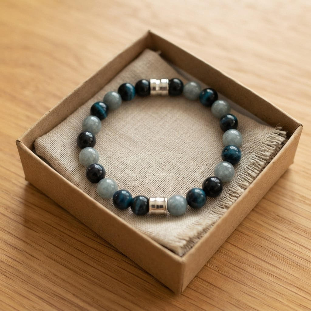 Bracelet en perles bleues fantaisie pour homme - "Roche d'Azur" -