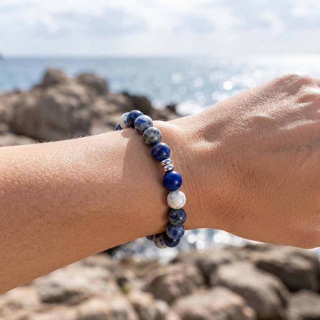 Bracelet en pierre de lapis-lazuli & sodalite - tons bleus - "Ecume bleue" -
