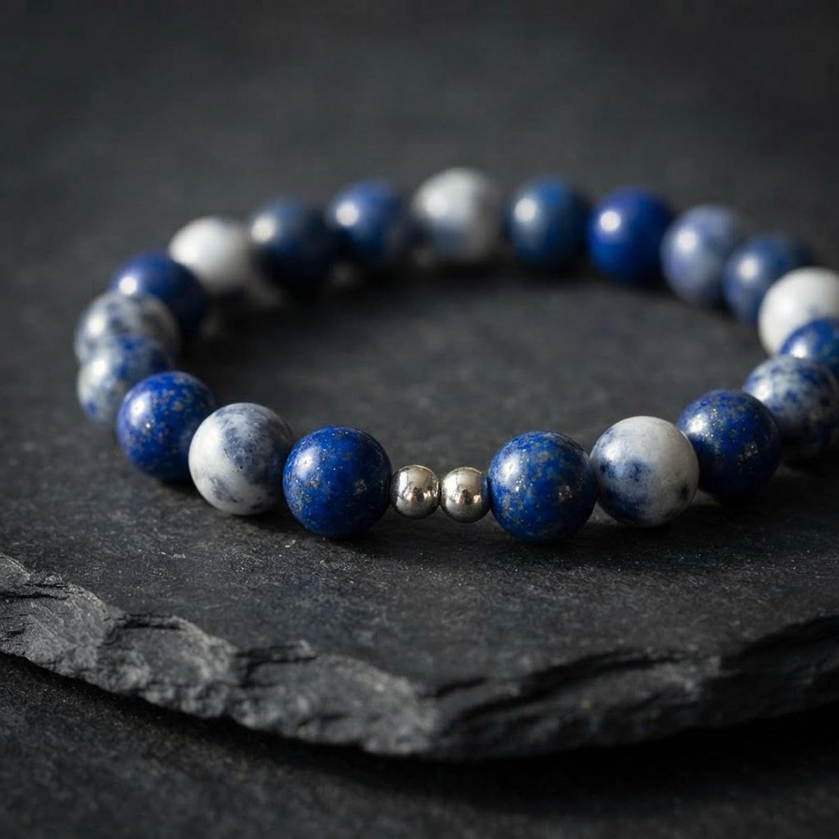 Bracelet en pierre de lapis-lazuli & sodalite - tons bleus - "Ecume bleue" -